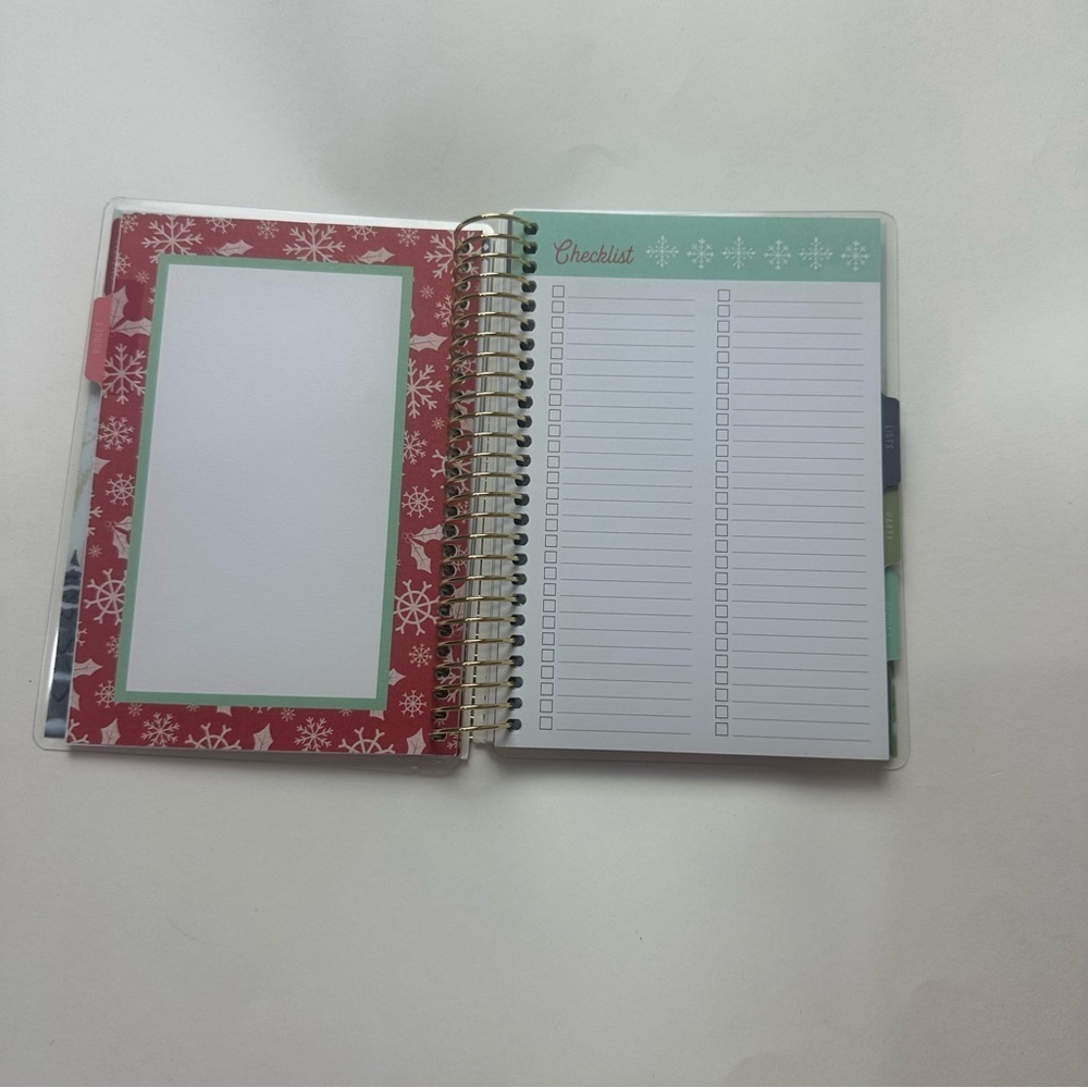 Michaels Recollections Holiday Keepsake Planner - Picture 7 of 14